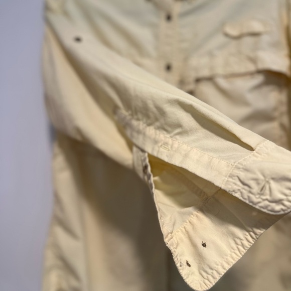 LL Bean women’s  XS Light Yellow Buzz Off Bug Repellent Long Sleeve Button Down. - Picture 10 of 12